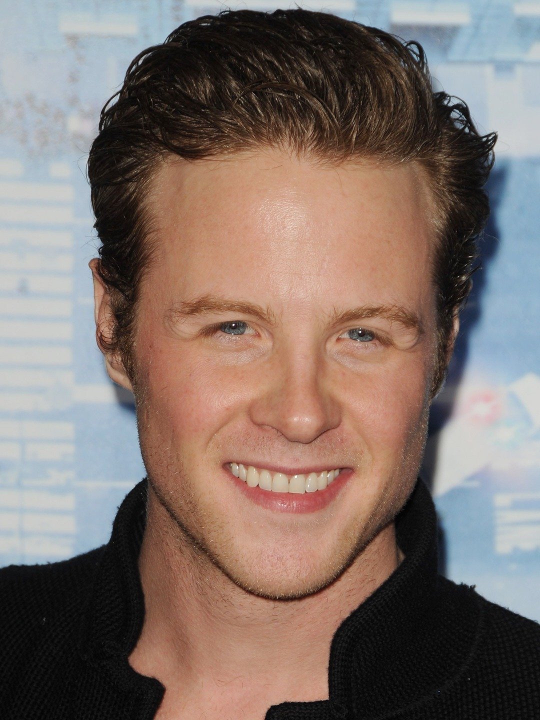 Ashton Holmes